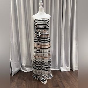 Guess by Marciano maxi dress - size XS